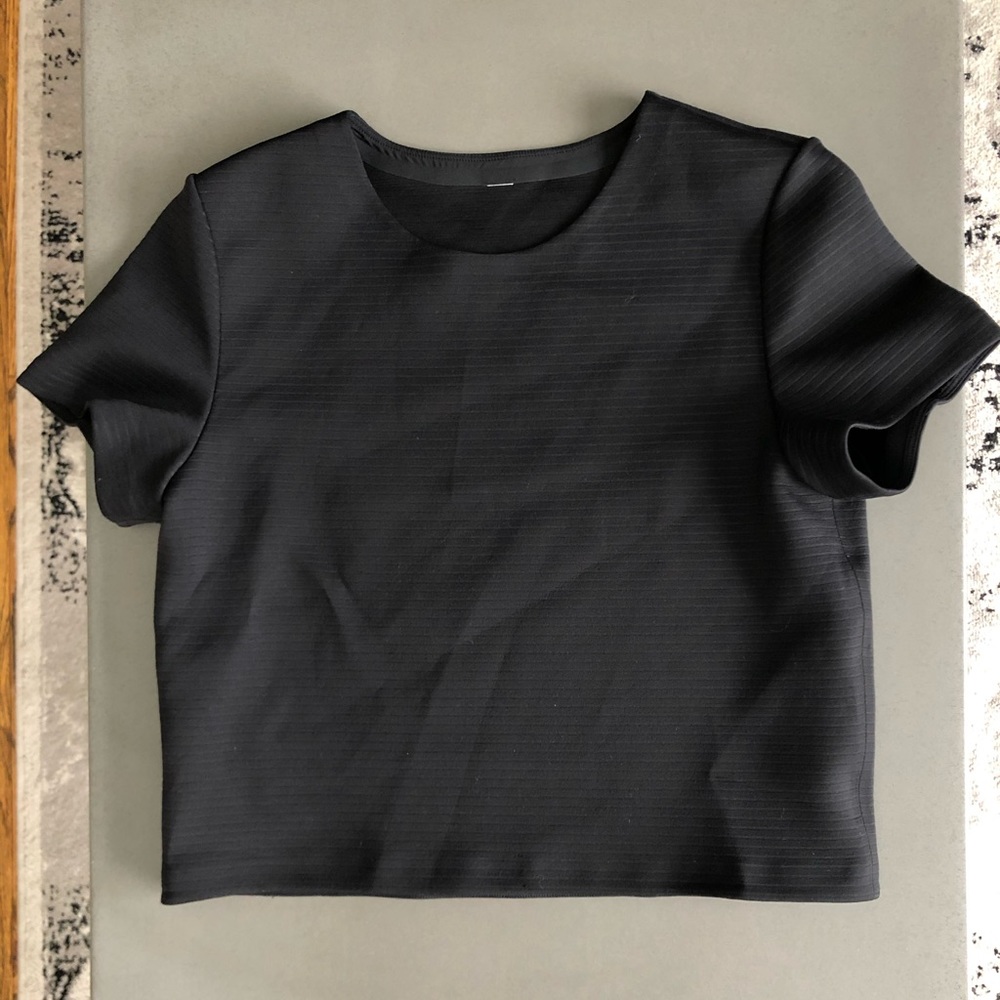 Lululemon Shaped Short Sleeve Crop
